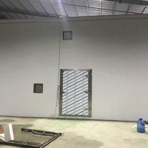 CỬA MỞ BẢN LỀ, KHÓA INOX, ANTIMON 11